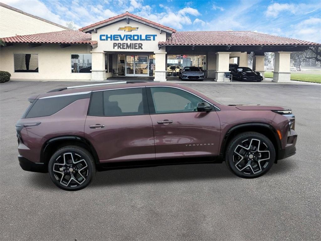 new 2025 Chevrolet Traverse car