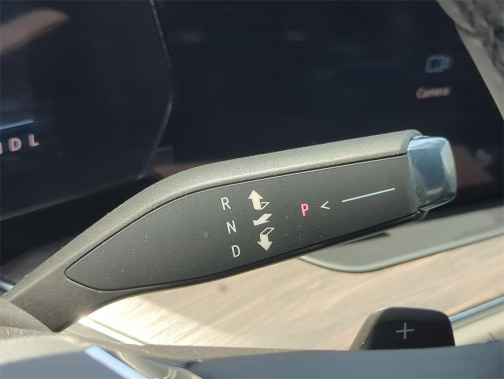 new 2025 Chevrolet Suburban car