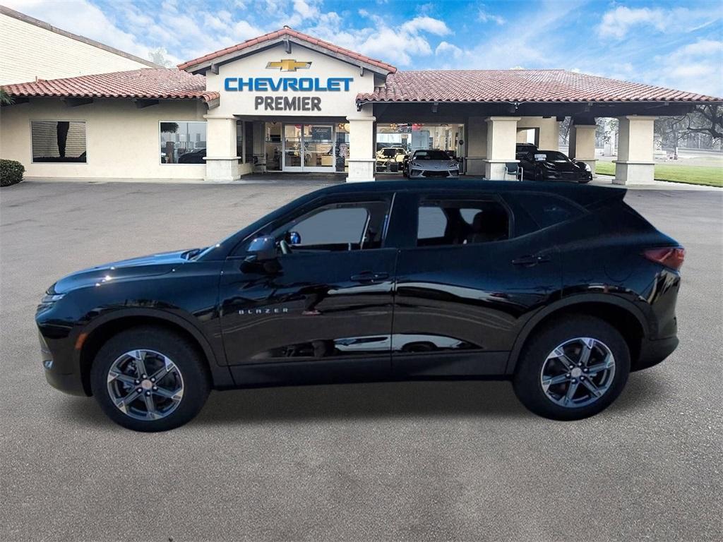 new 2025 Chevrolet Blazer car