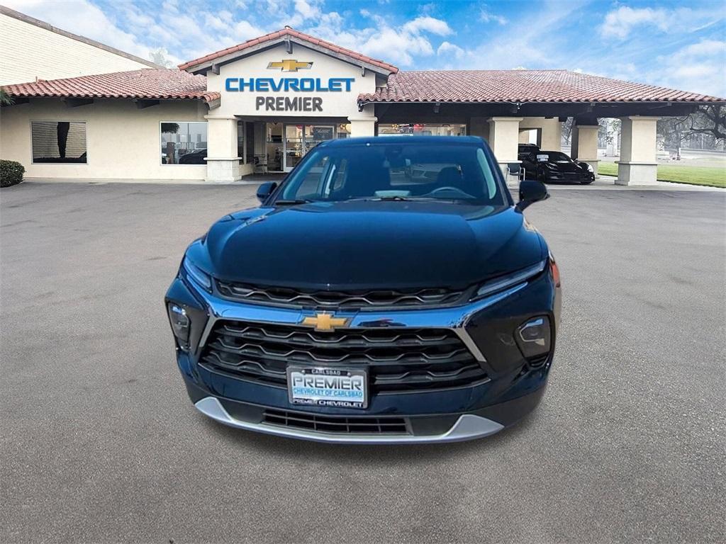 new 2025 Chevrolet Blazer car