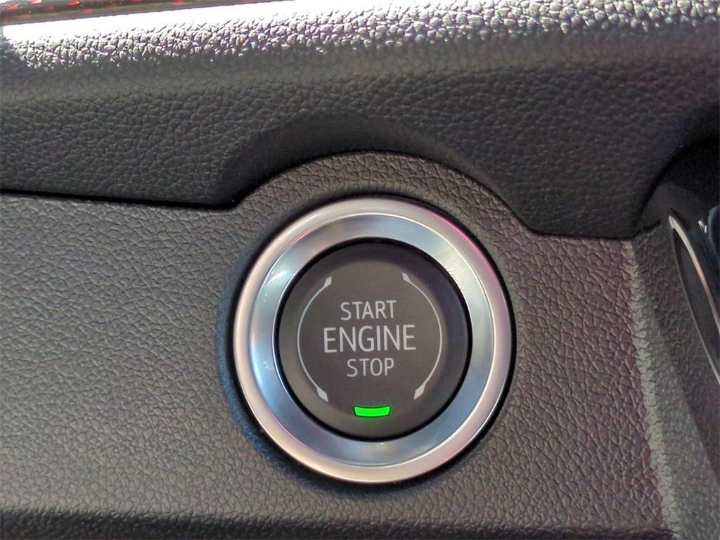 new 2025 Chevrolet Traverse car