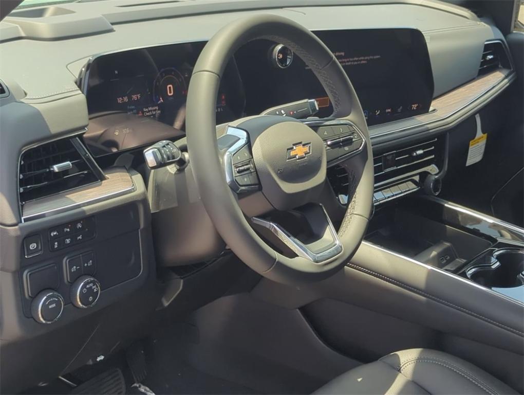 new 2025 Chevrolet Suburban car