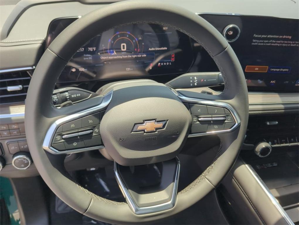 new 2025 Chevrolet Suburban car