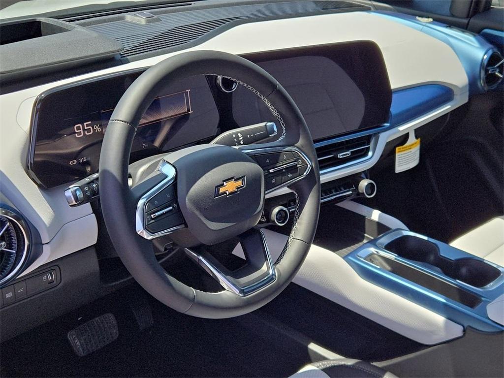 new 2025 Chevrolet Equinox EV car