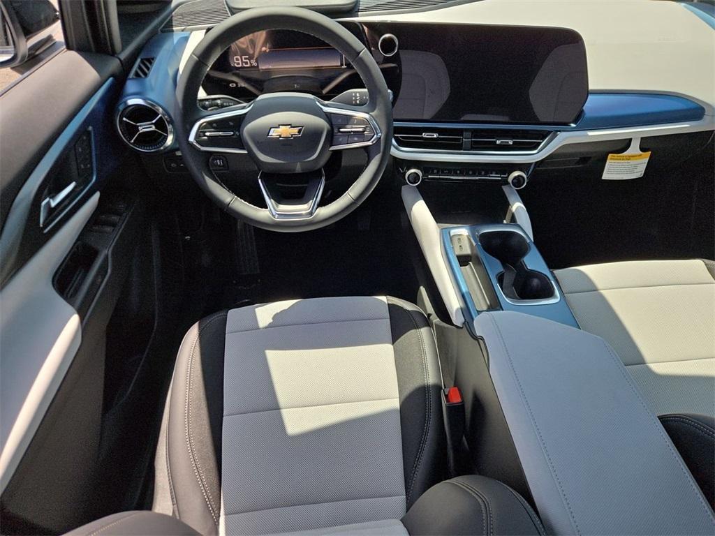 new 2025 Chevrolet Equinox EV car