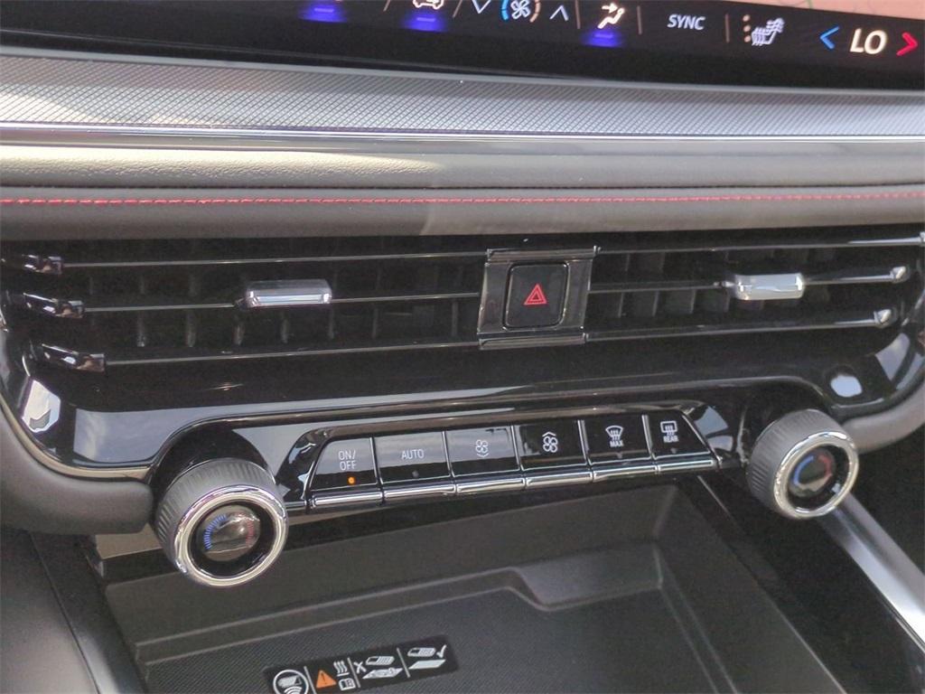 new 2025 Chevrolet Suburban car