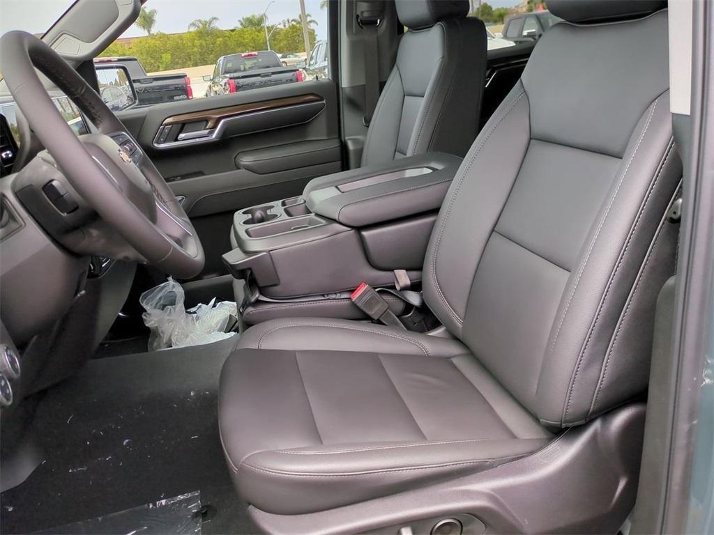 new 2025 Chevrolet Silverado 1500 car