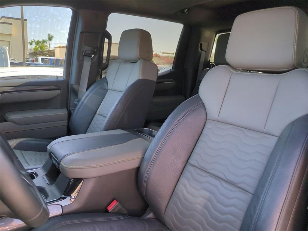 new 2025 Chevrolet Silverado 1500 car