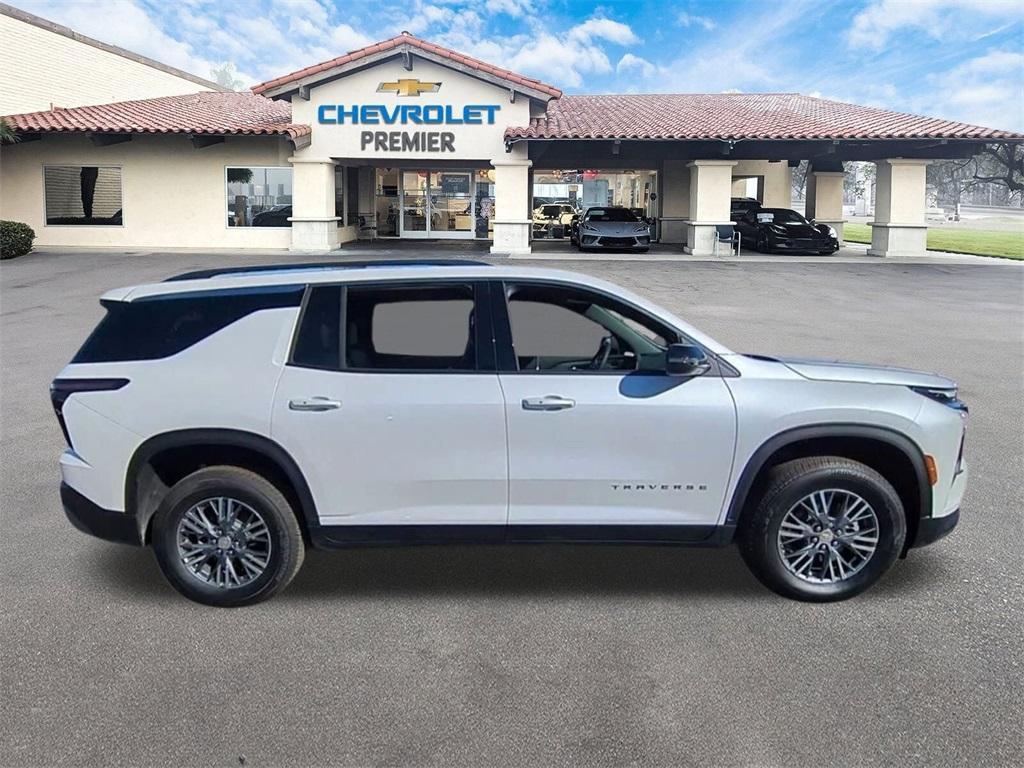 new 2025 Chevrolet Traverse car, priced at $44,289