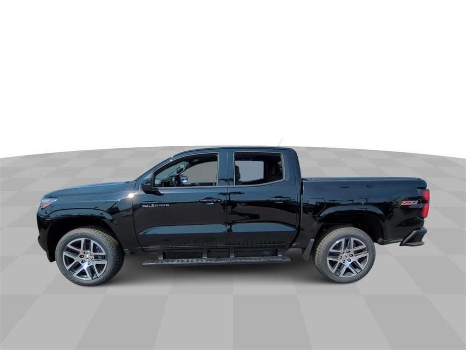 new 2024 Chevrolet Colorado car, priced at $43,430