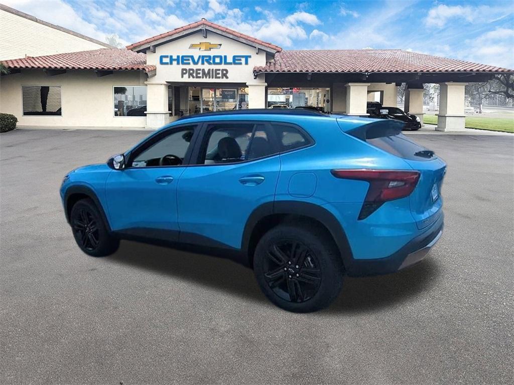 new 2025 Chevrolet Trax car