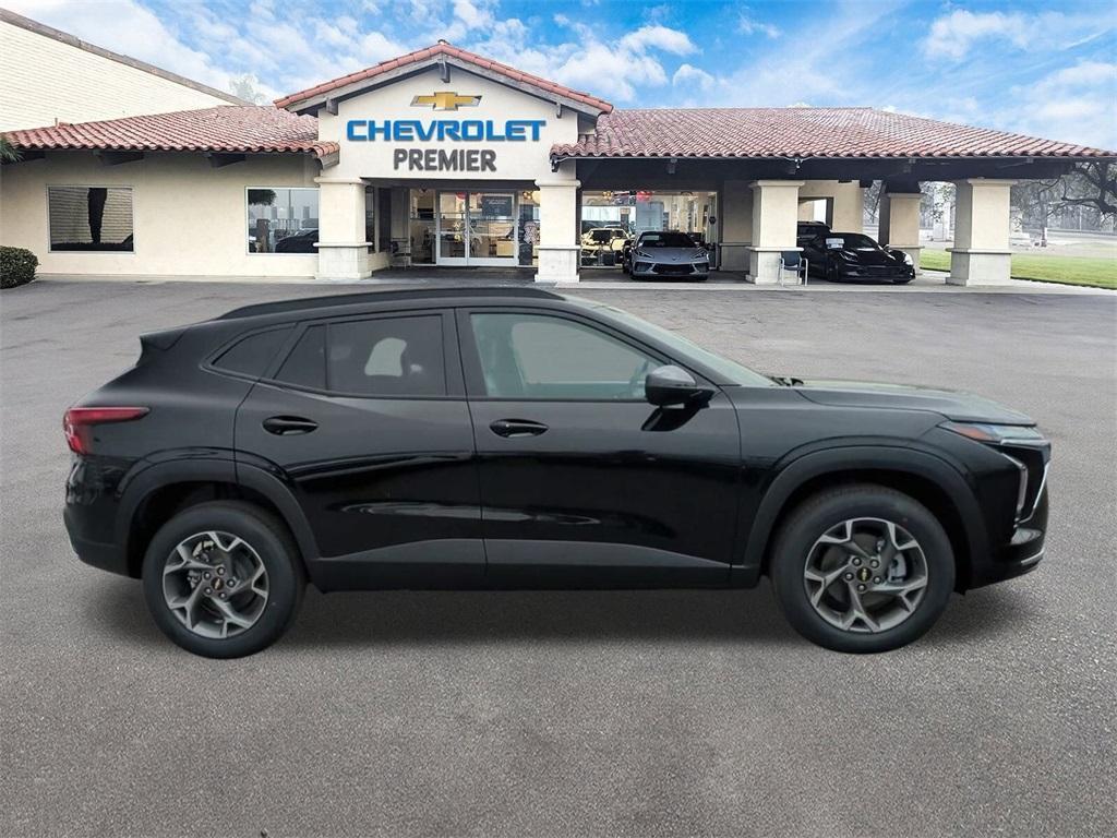new 2025 Chevrolet Trax car