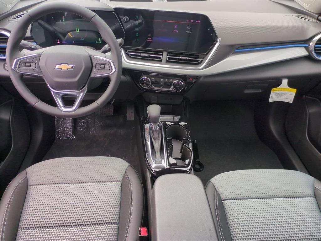 new 2025 Chevrolet Trax car