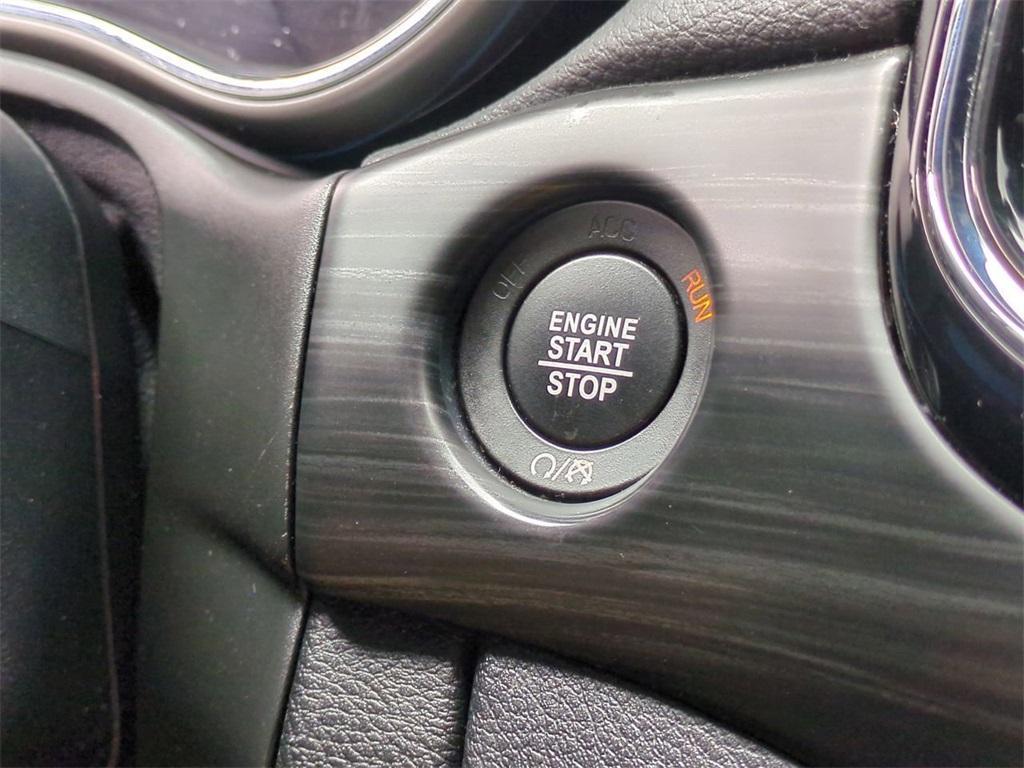 used 2020 Jeep Grand Cherokee car, priced at $25,295