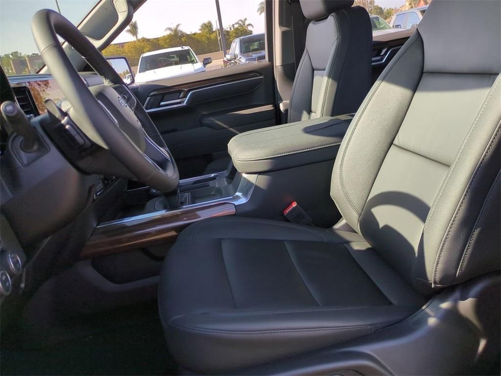 new 2025 Chevrolet Silverado 1500 car