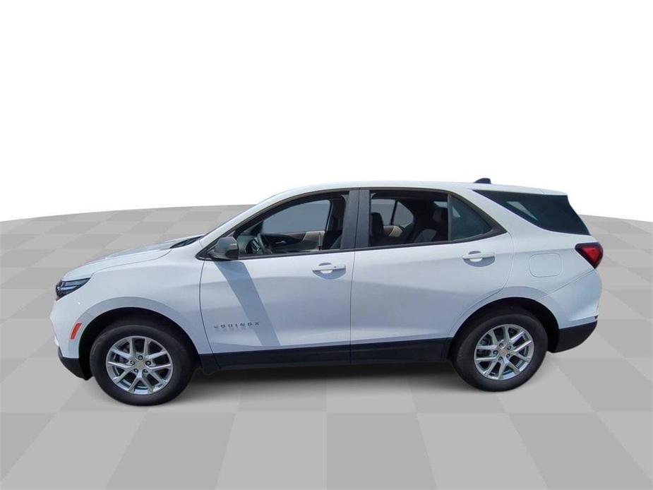 new 2024 Chevrolet Equinox car, priced at $25,740