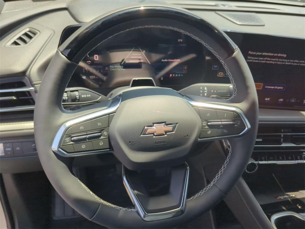 new 2025 Chevrolet Traverse car