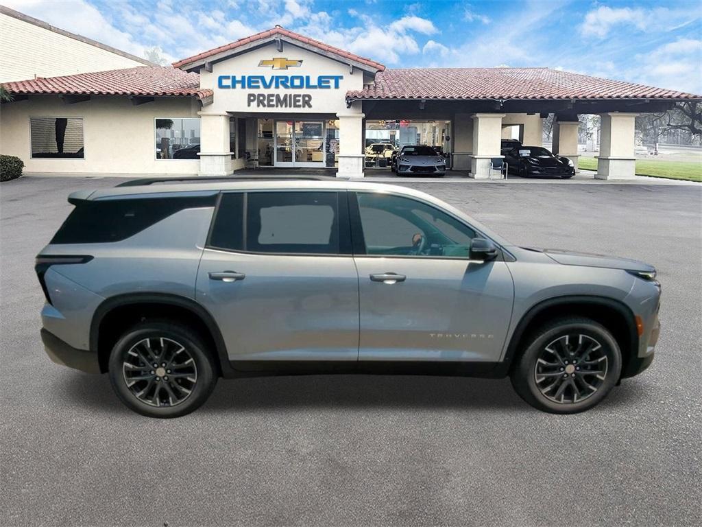 new 2025 Chevrolet Traverse car