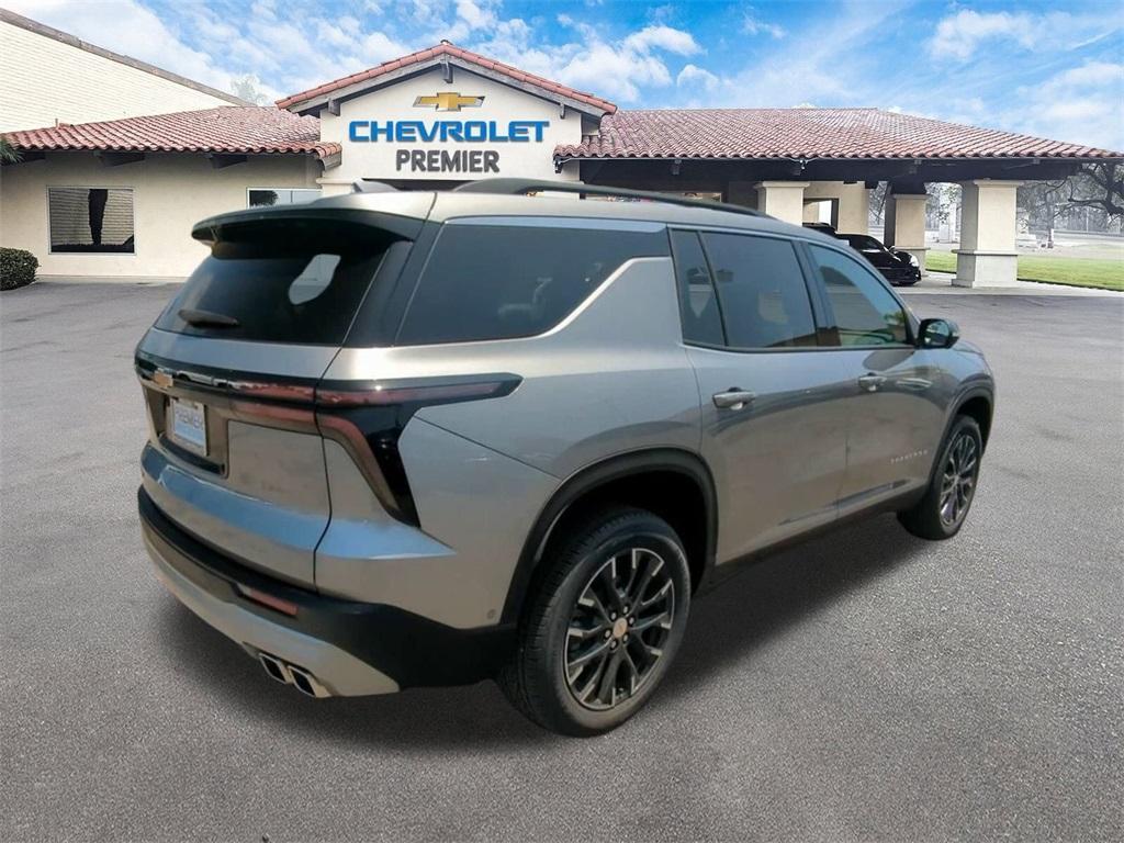 new 2025 Chevrolet Traverse car