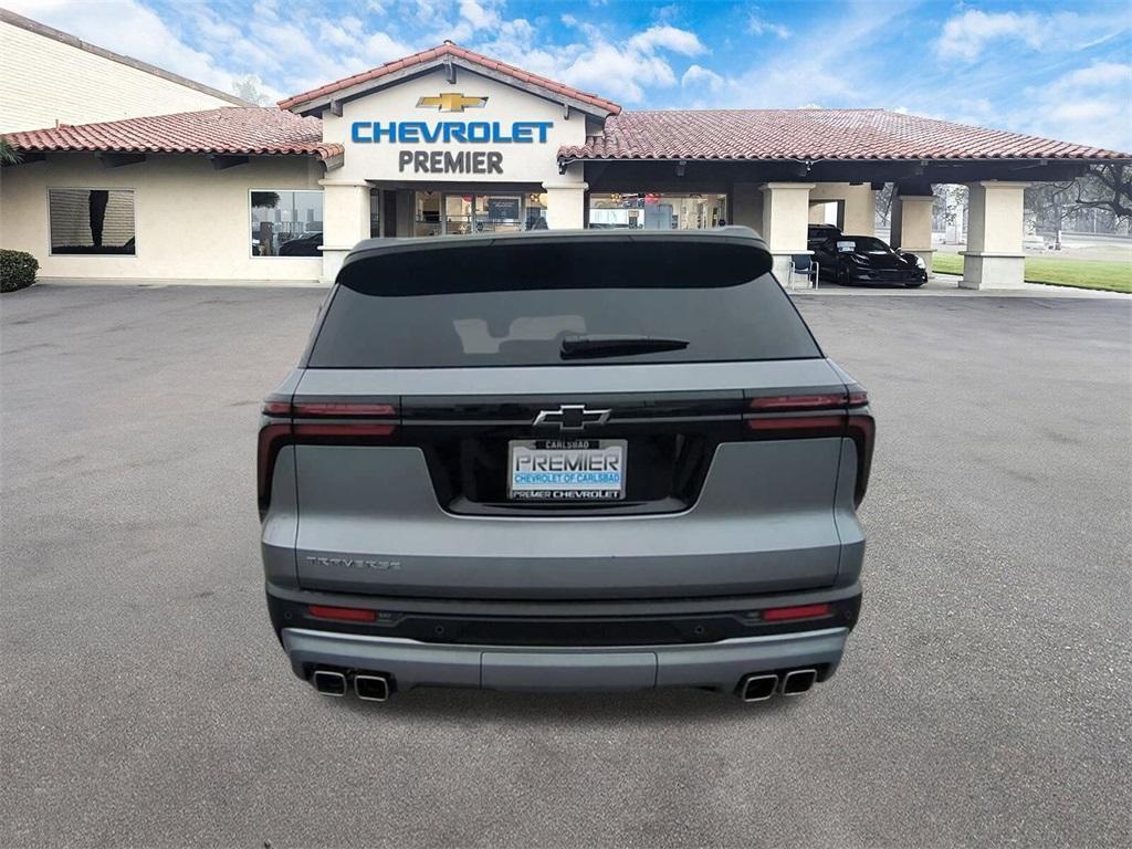 new 2025 Chevrolet Traverse car