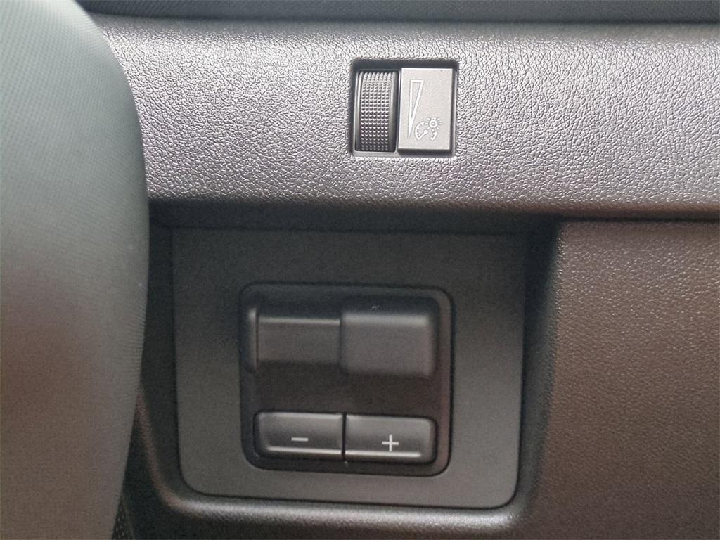 new 2025 Chevrolet Colorado car
