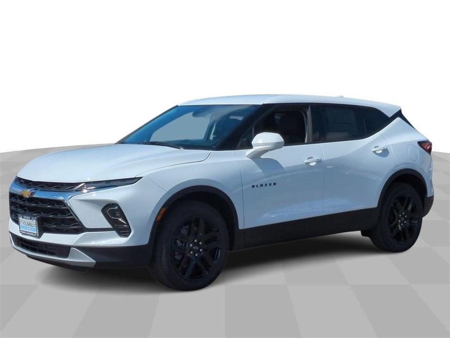 new 2025 Chevrolet Blazer car, priced at $38,045