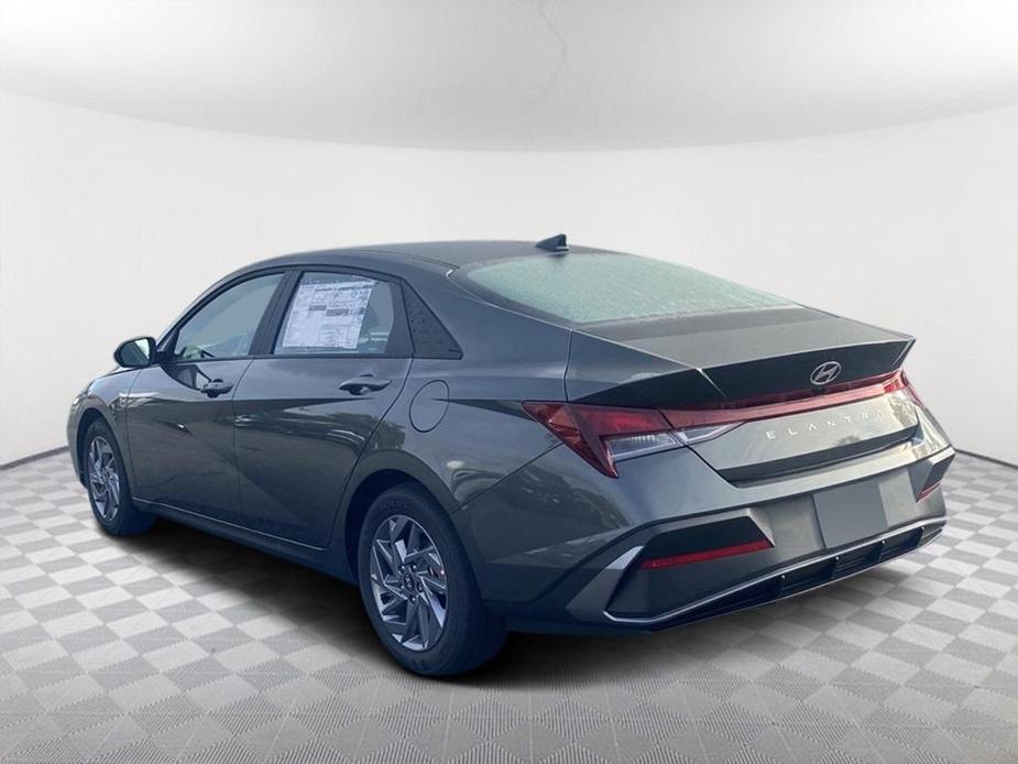 new 2024 Hyundai Elantra car, priced at $25,235