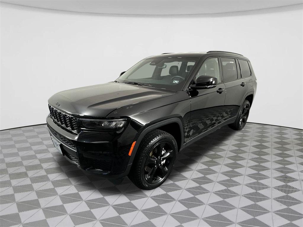 used 2022 Jeep Grand Cherokee L car, priced at $30,998