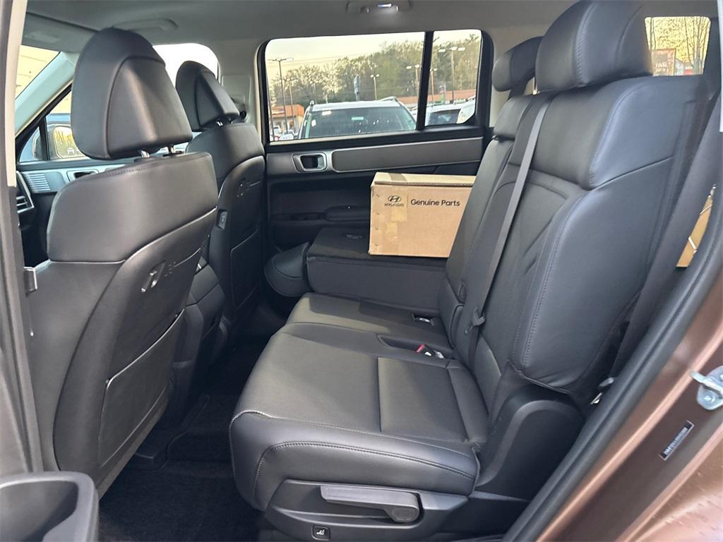 new 2025 Hyundai Santa Fe car, priced at $39,868