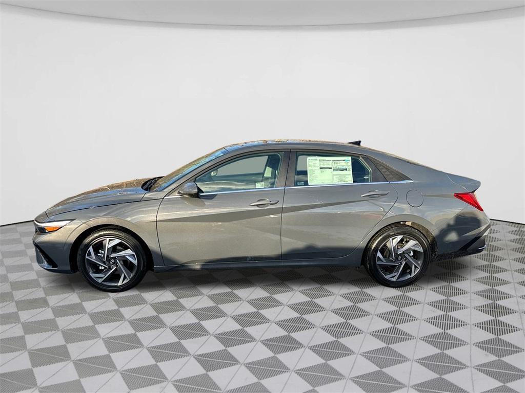 new 2025 Hyundai Elantra car, priced at $27,240