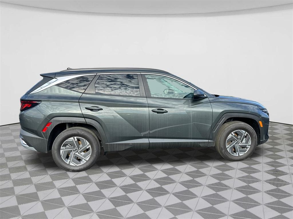 new 2025 Hyundai Tucson Hybrid car, priced at $33,945