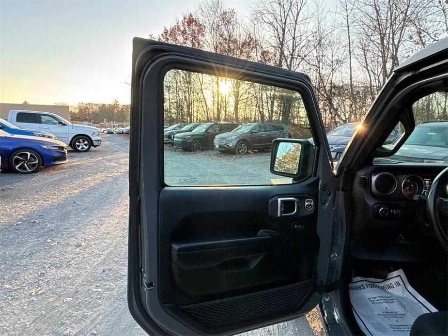 used 2020 Jeep Wrangler Unlimited car, priced at $27,998