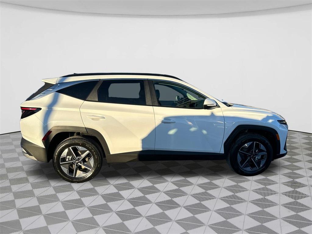 new 2025 Hyundai Tucson Hybrid car, priced at $38,905