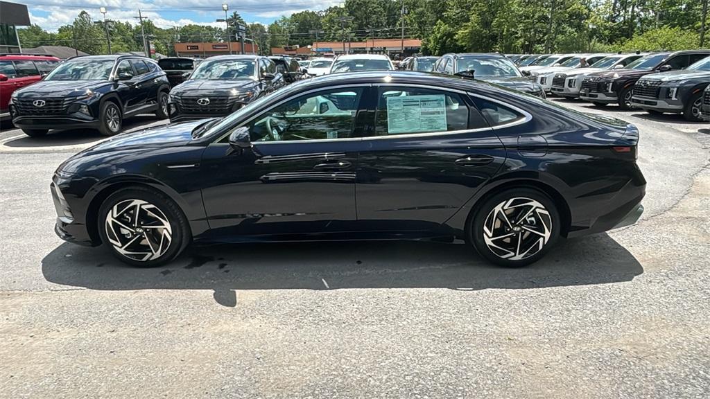 new 2024 Hyundai Sonata car, priced at $32,185