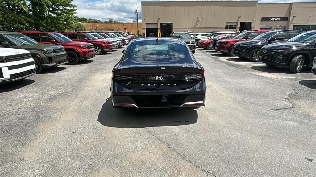 new 2024 Hyundai Sonata car, priced at $32,185