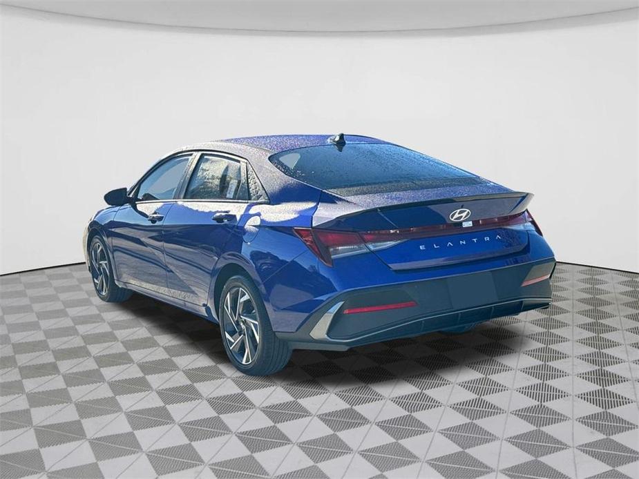 new 2025 Hyundai Elantra car, priced at $24,960