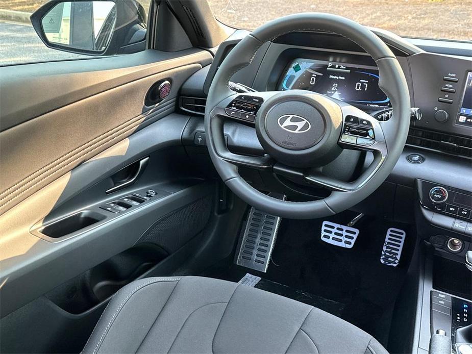 new 2025 Hyundai Elantra car, priced at $24,960