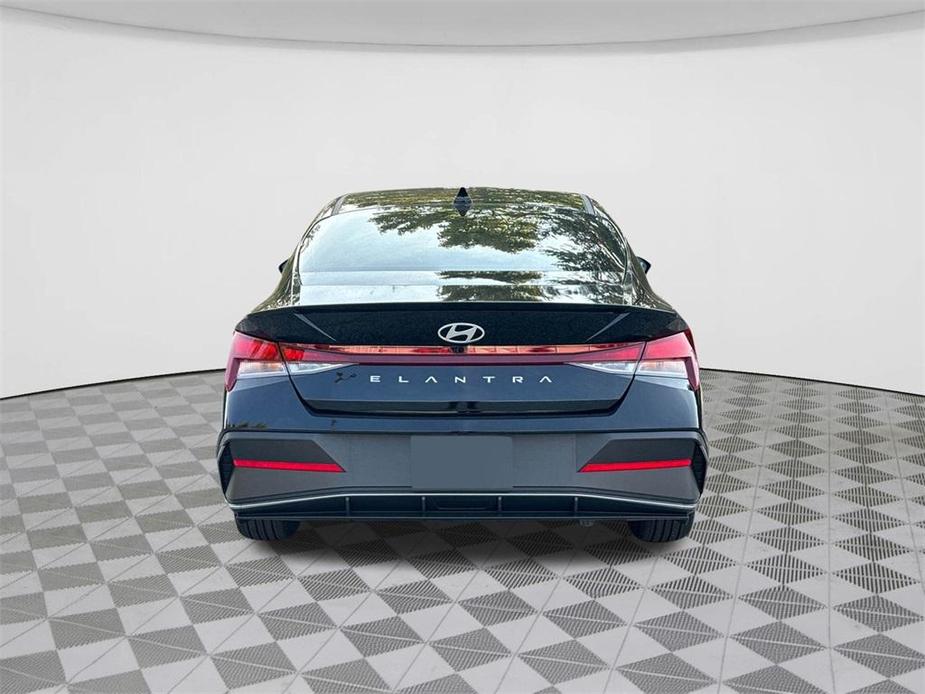 new 2025 Hyundai Elantra car, priced at $24,960