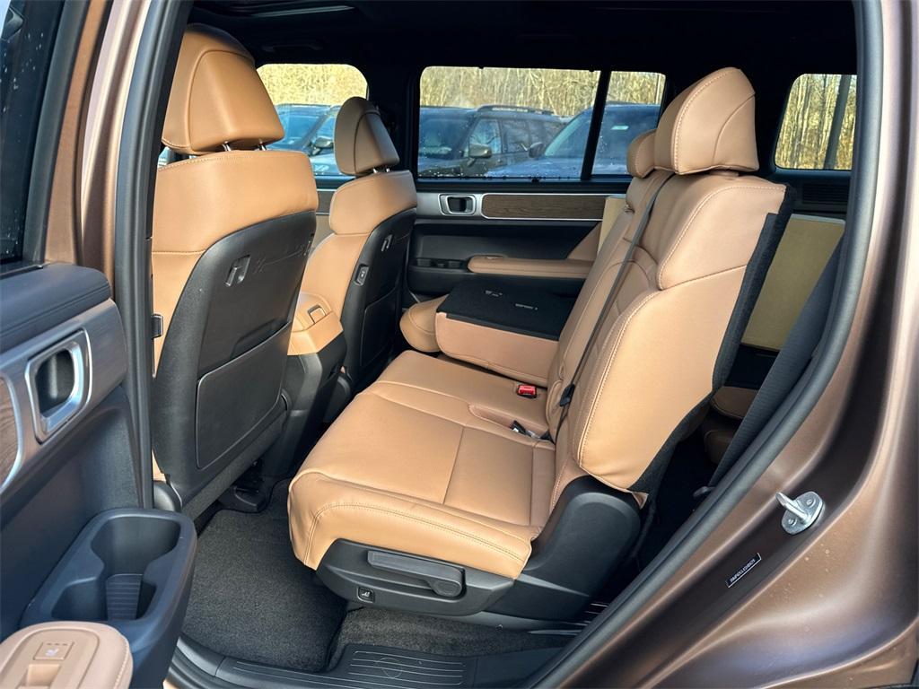 new 2025 Hyundai Santa Fe car, priced at $46,538