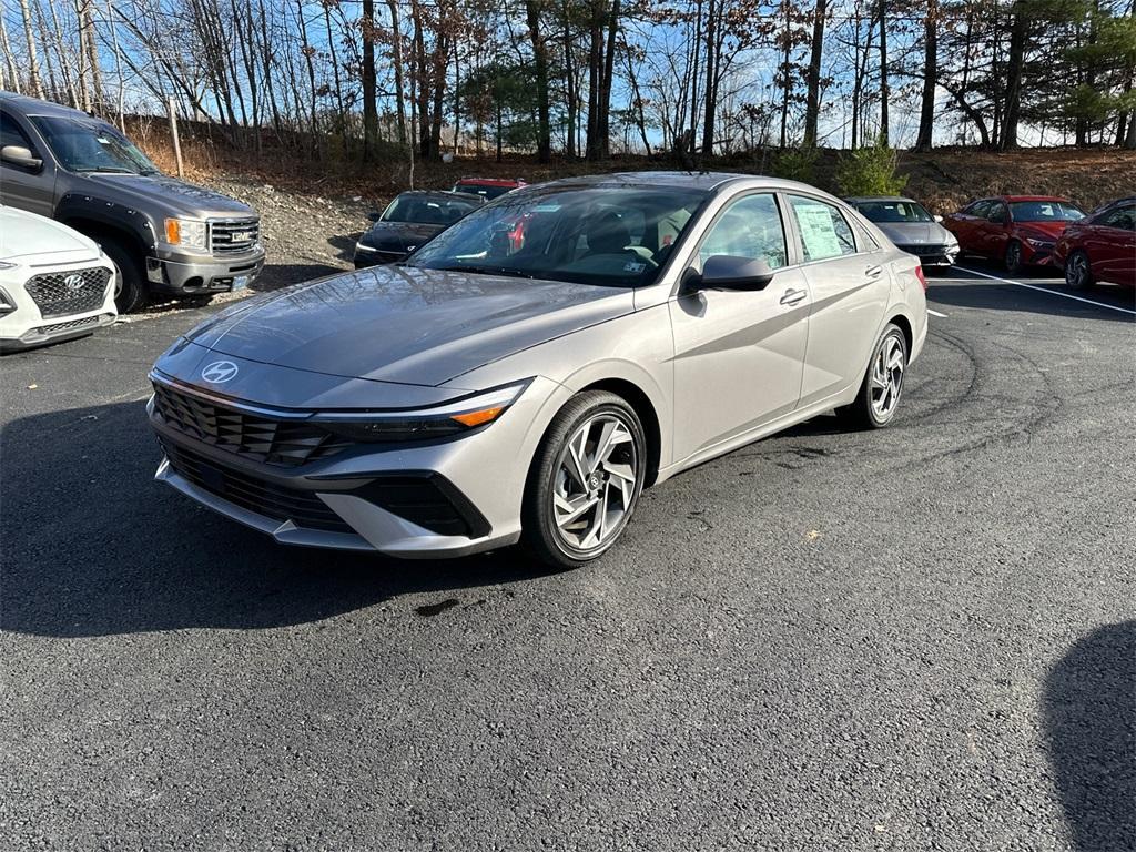 new 2025 Hyundai Elantra car, priced at $27,255