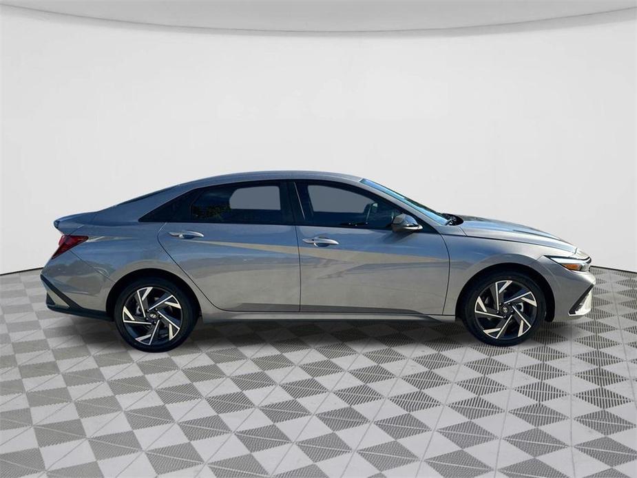 new 2025 Hyundai Elantra car, priced at $24,960