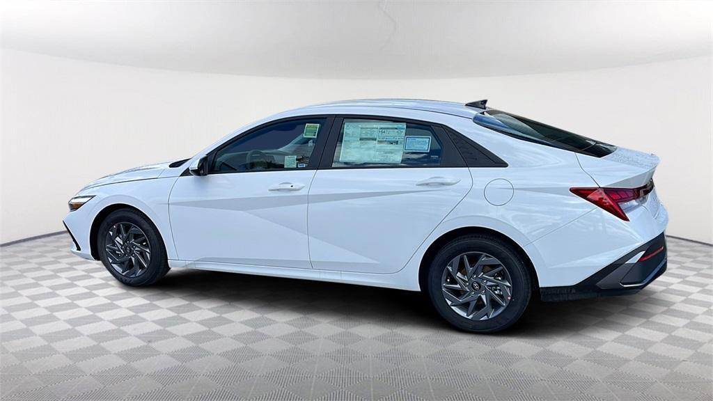 new 2024 Hyundai Elantra HEV car, priced at $26,955