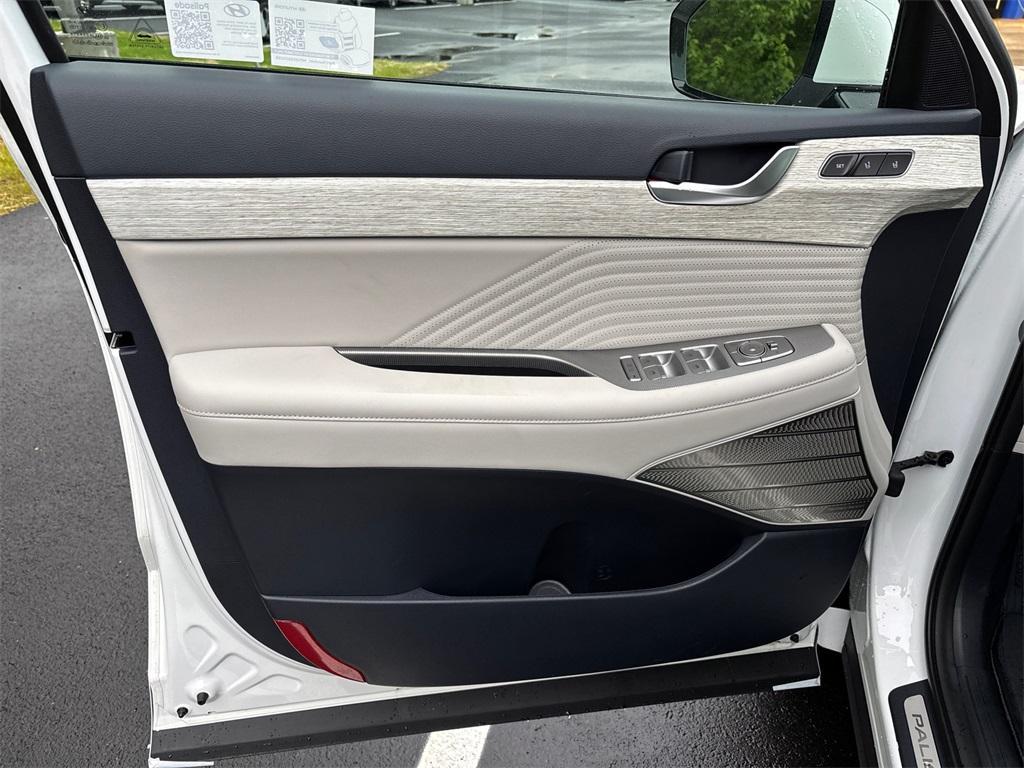 new 2025 Hyundai Palisade car, priced at $53,140
