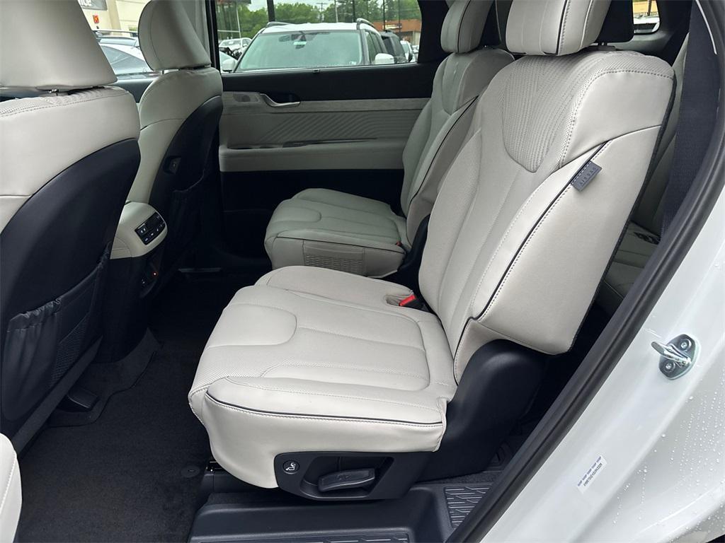 new 2025 Hyundai Palisade car, priced at $53,140