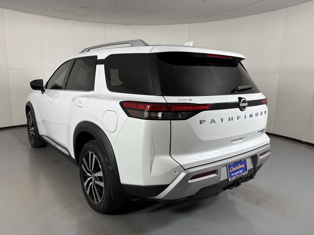 new 2025 Nissan Pathfinder car, priced at $42,111