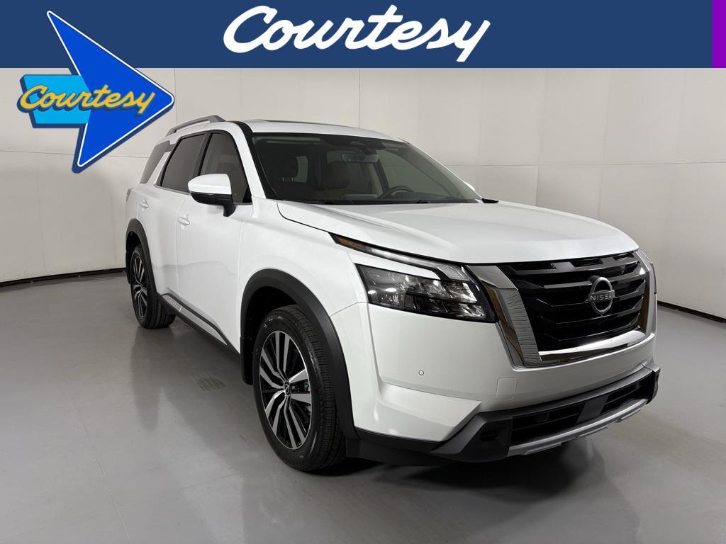 new 2025 Nissan Pathfinder car, priced at $42,111