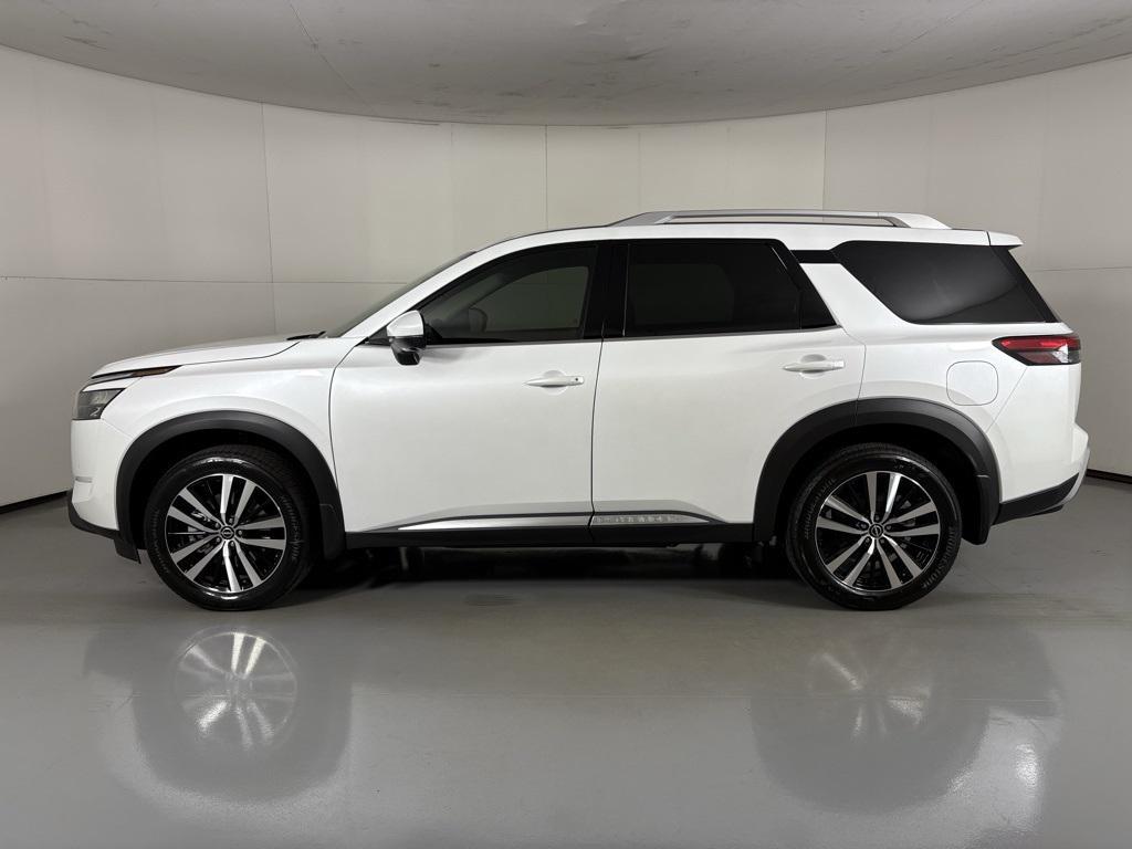 new 2025 Nissan Pathfinder car, priced at $42,111