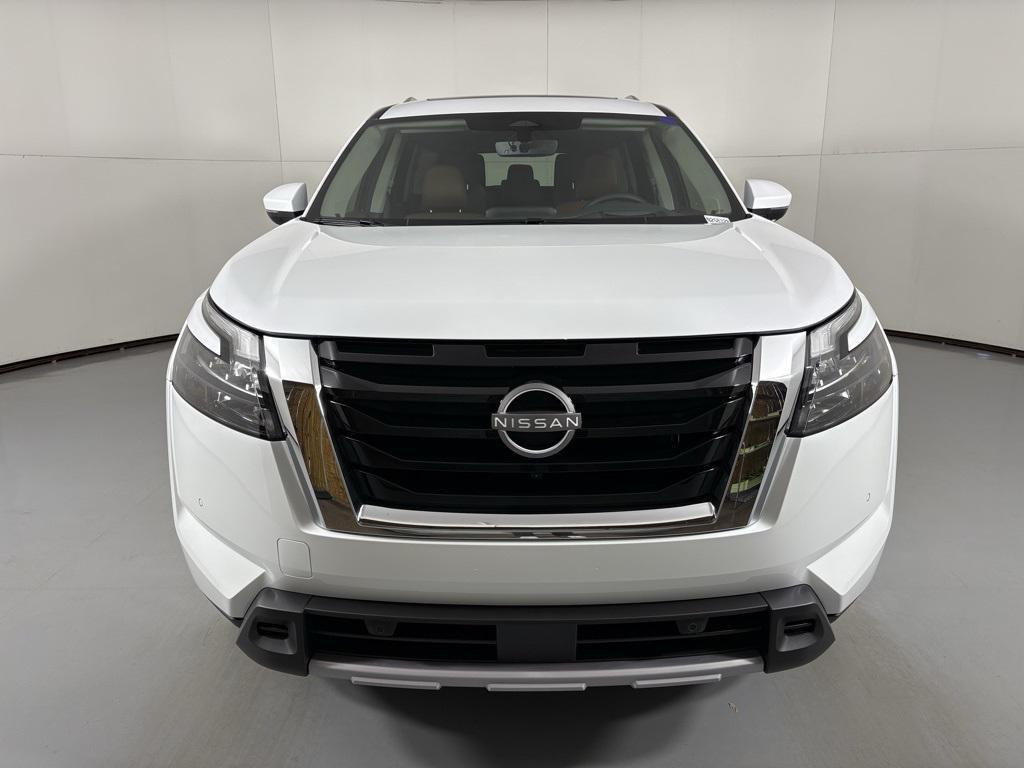 new 2025 Nissan Pathfinder car, priced at $42,111