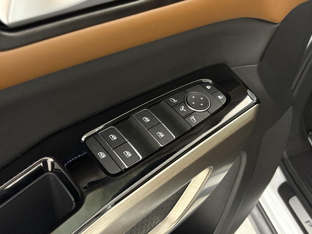 new 2025 Nissan Pathfinder car, priced at $42,111