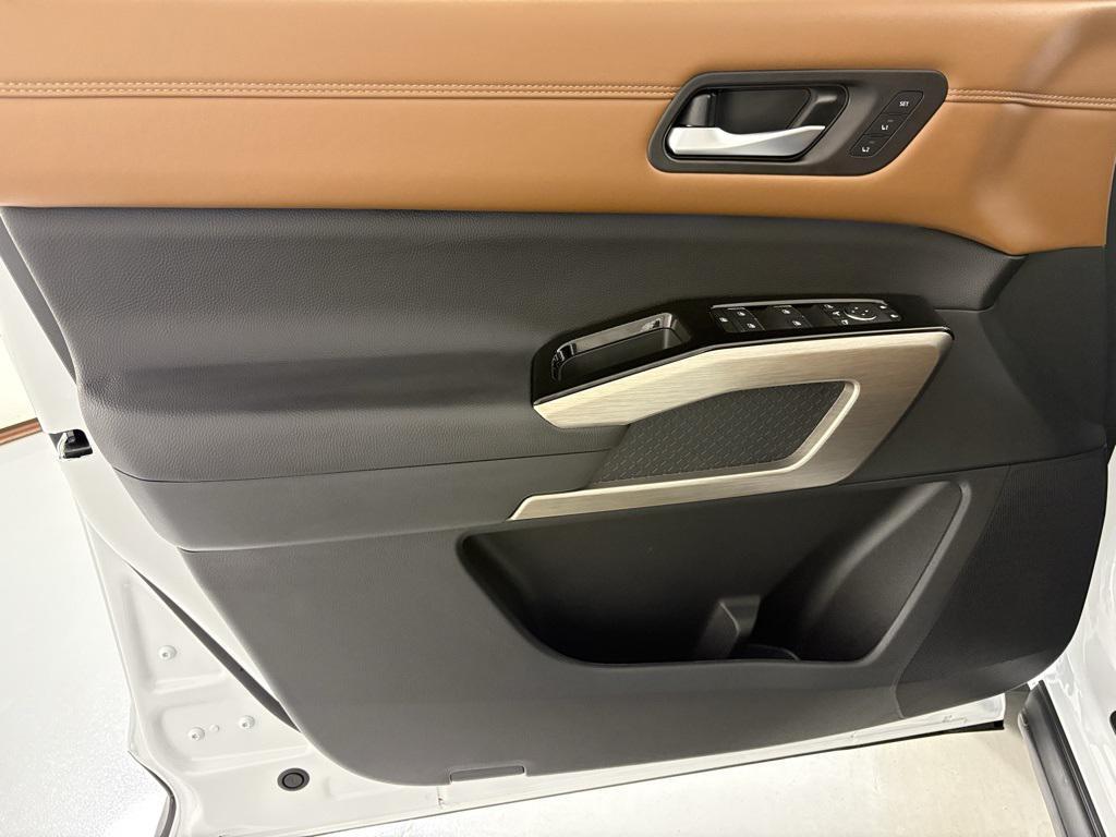 new 2025 Nissan Pathfinder car, priced at $42,111